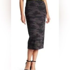 Sanctuary Camo Print Midi Skirt Size XS